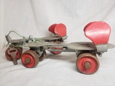 Antique Vintage Union Metal Wheel Roller Skates Red Shoe Clamp Protectors W/ Key