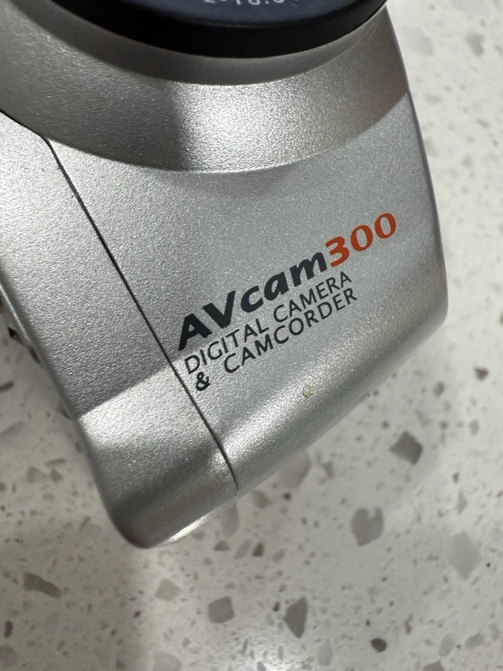 Archos AVCam 300, uma câmera digital e filmadora - Imagem 2 de 4