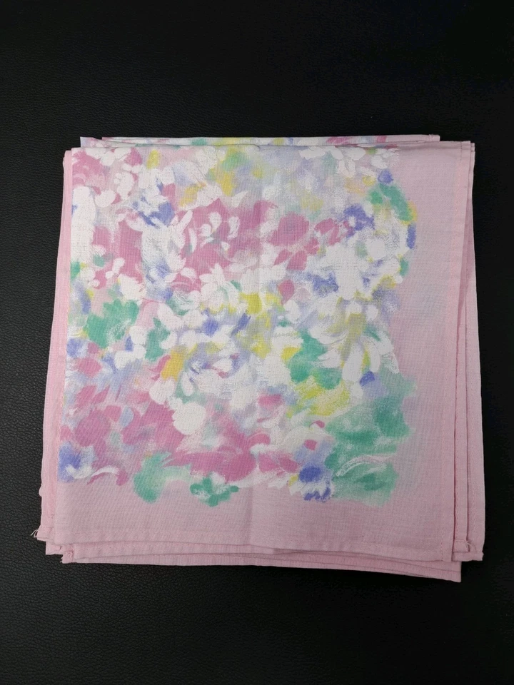 Zucchi Italy Napkin And Round Tablecoth Set - 9 Piece - Image 3 of 4