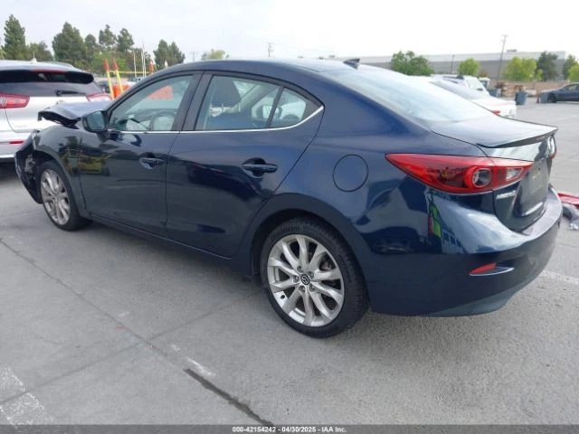 Bote de carbón de vapor de combustible Mazda Mazda 3 2016 Foto 3 de 4