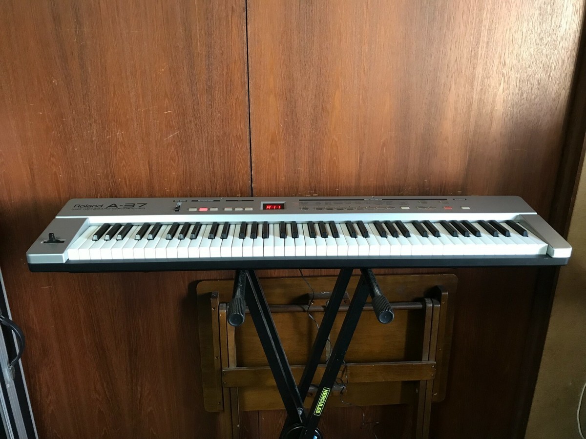 Roland A-37 MIDIキーボードコントローラー Roland A-37 76-Key MIDI Keyboard Controller w/ power supply