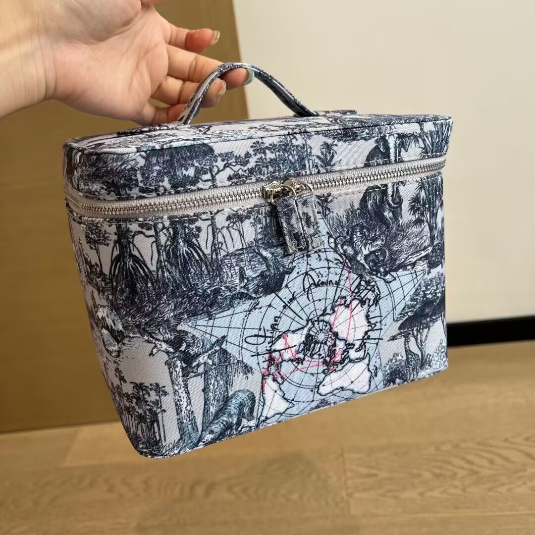 Jeffree Star Art Mirror Bag Dior Beauty Vanity Case With Mirror