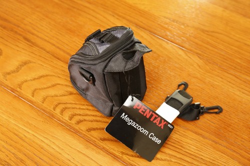 New Pentax Megazoom Case with strap. Sturdy lens or Camera or Accesssory case - Picture 2 of 3
