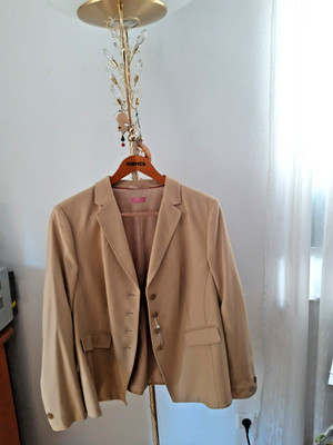 Basler, neue Damenblazer aus Wolle, Gr.48