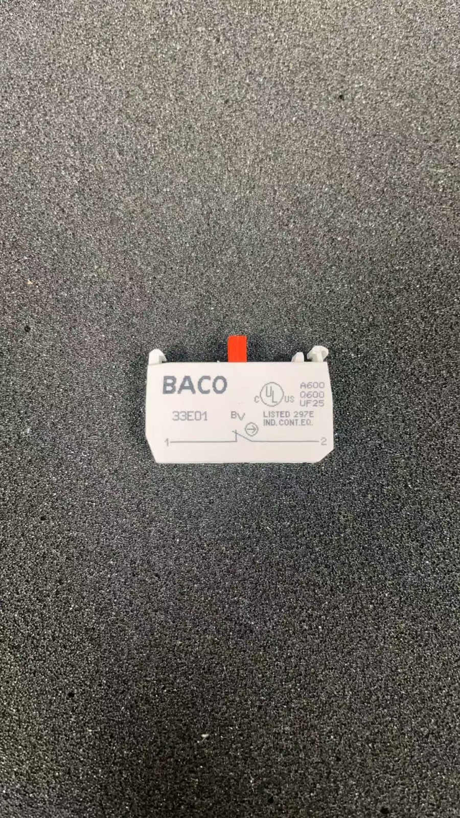 BACO 33E01 Contact Block 10 AMP 690 VAC New