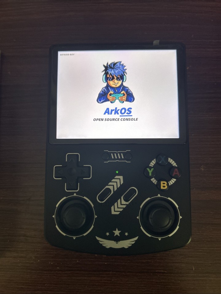 The R40XX runs ArkOS on real Linux hardware — a legitimately capable open-source emulation device that enthusiasts actually seek out, not just another toy clone.