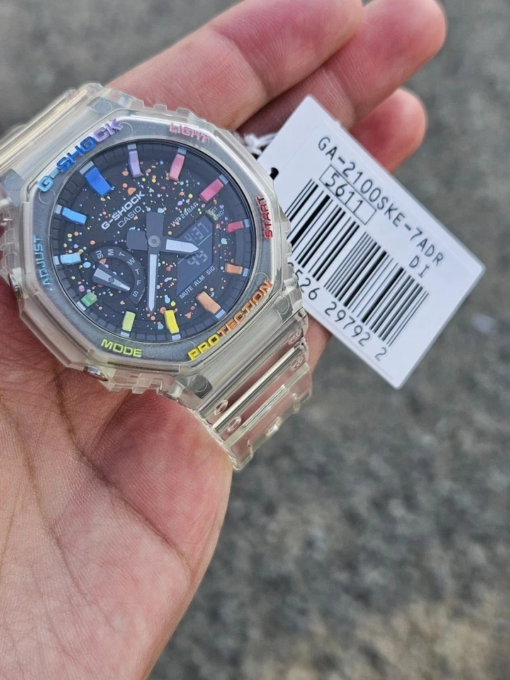 Custom G-Shock GA-2100SKE-7A — Esfera y bisel pintados a mano — Esqueleto transparente