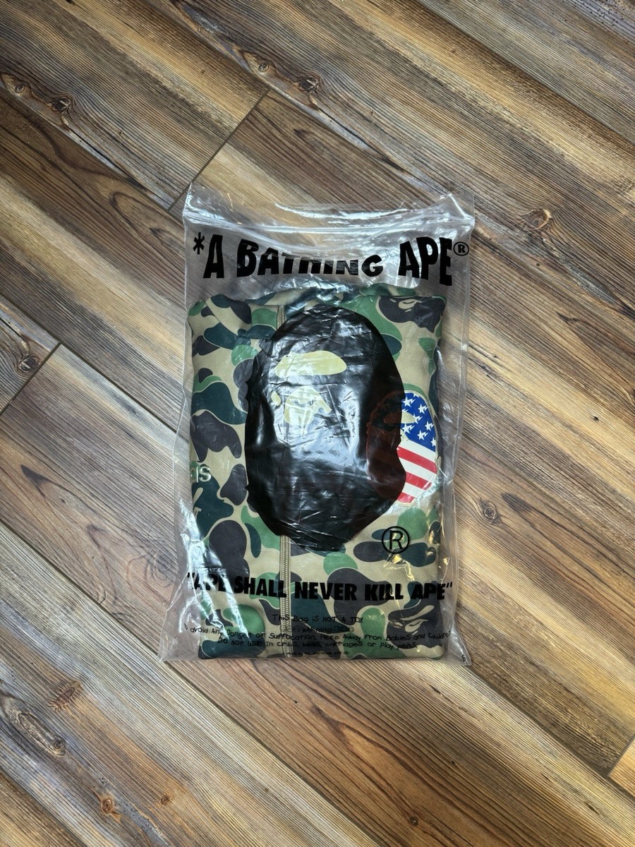 BAPE x adidas SB Shark Hoodie Size LARGE Green Camo Full Zip