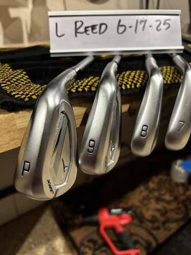 RH Mizuno JPX 925 Forged Iron Set 5-PW KBS Tour C-Taper Lite 110 Stiff Flex - Picture 2 of 8