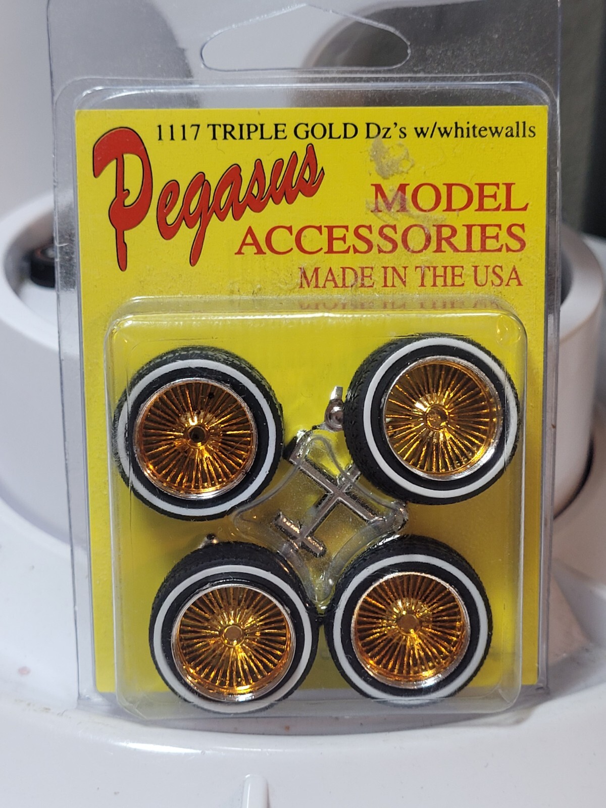 Lowrider Pegasus Triple Gold Dz's Spoke Wheels Model Car 1/25 New Boxed