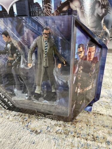 Traje Prototipo DC Universe Legacy Edition Batman Comienza Paquete de 2 Teniente Gordon 2011 - Imagen 3 de 10