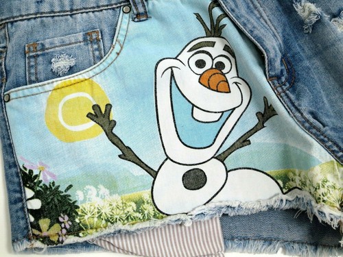 LADIES DISNEY FROZEN OLAF SNOWMAN DENIM CUT OFF SHORTS UK SIZE 8 - Picture 3 of 3