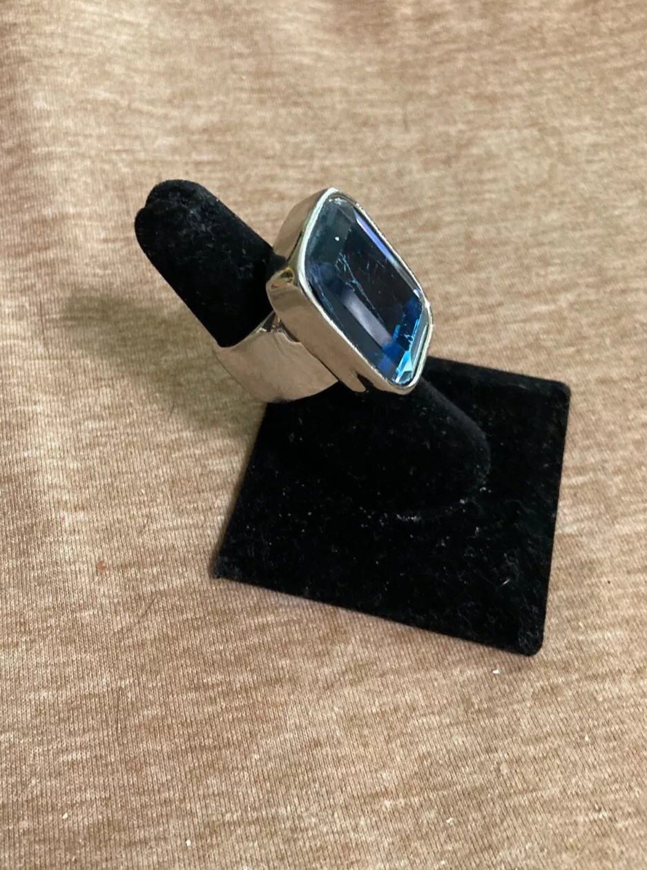 Chico’s Ring Silver Tone Rectangular Crown Blue S… - image 3