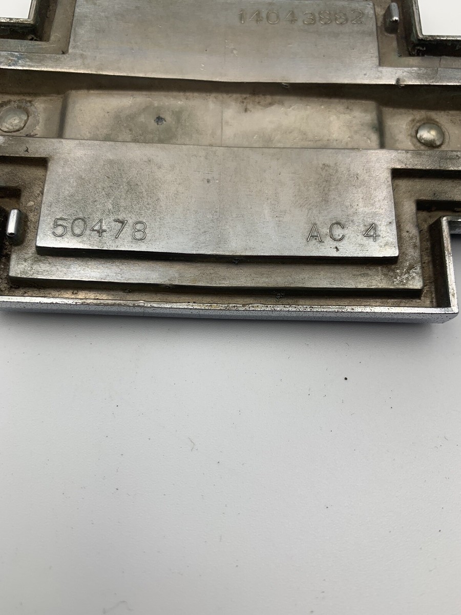 Chevy出品 GM Genuine Parts 10379038 Accelerator Pedal with Position