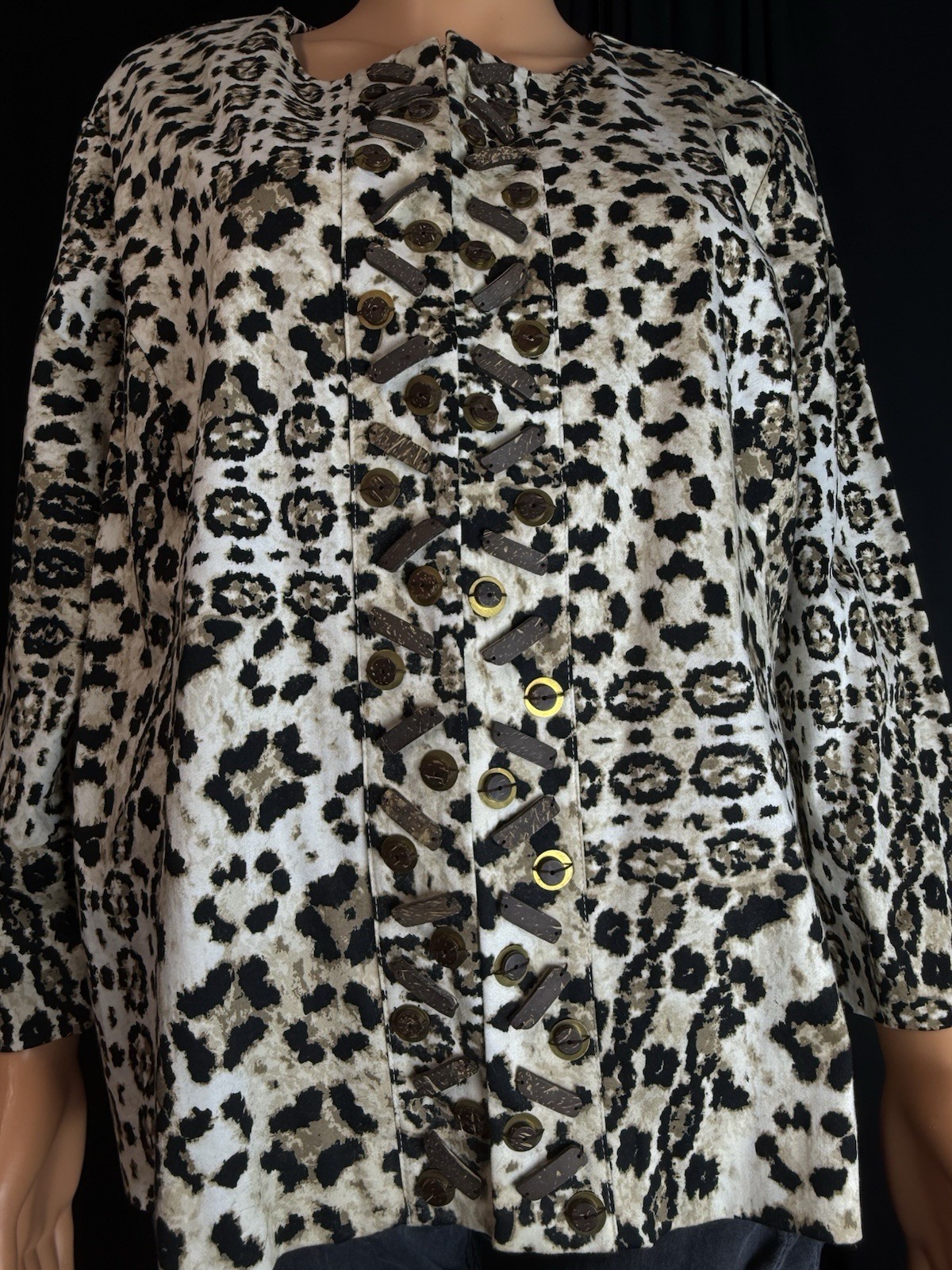 Ruby Rose women’s leopard print jacket with woode… - image 7