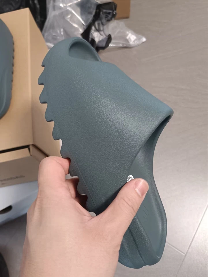 Adidas Yeezy слайды «Slate морской» - Изображение 3 из 4