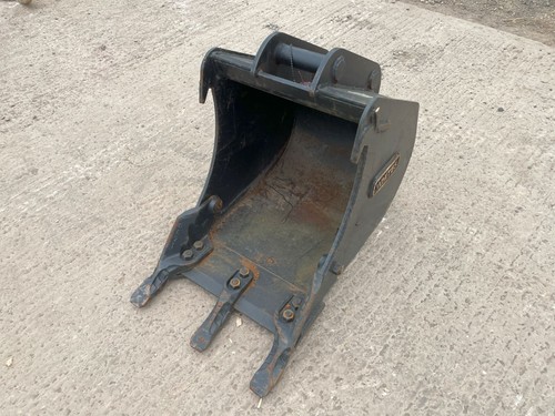 450mm Digging Bucket 45mm Pins - Unused - Price £375.00 + VAT @ 20% B291 - Picture 2 of 7