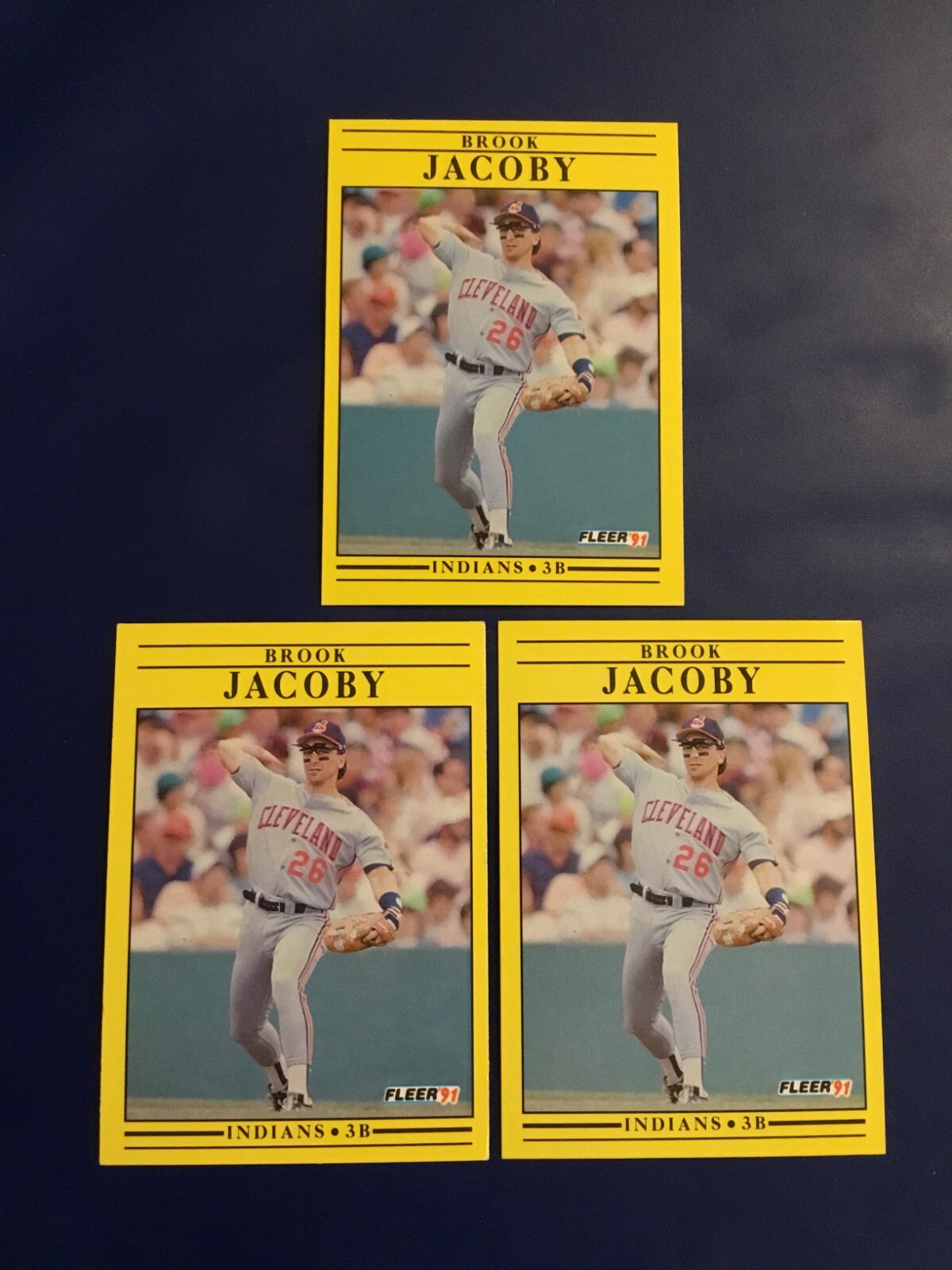 1991 Fleer # 369 BROOK JACOBY Lot 3 Cleveland Indians Sweet Look !