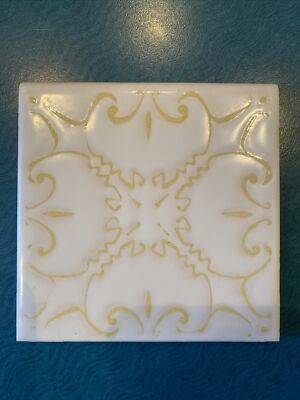 1 Vtg 4 1/4'' Crown Ceramic Bullnose Wall Tile Embossed Pattern Matte Japan NOS