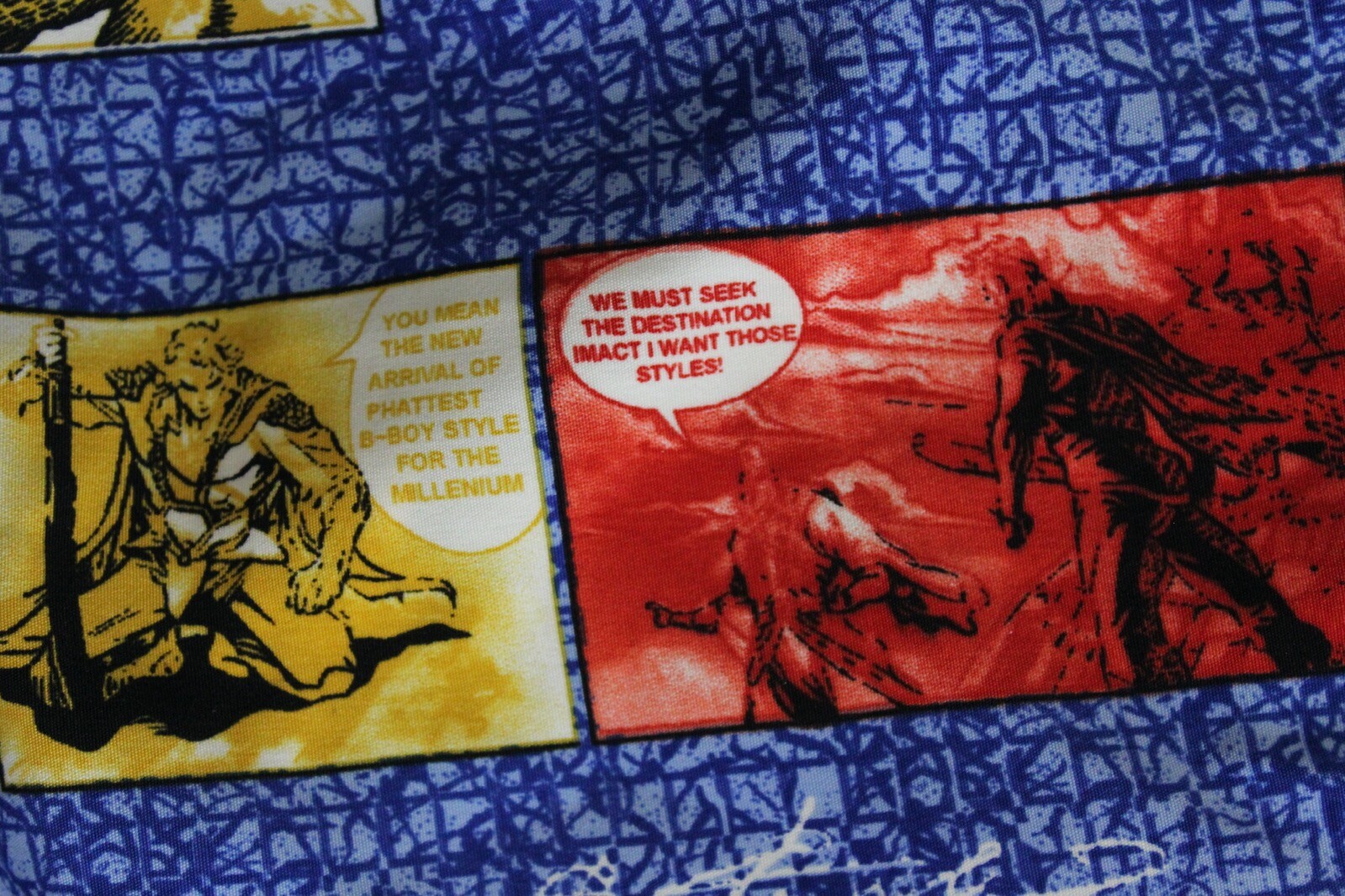 Southpole Comic Print RARE SHORT SLEEVE BUTTON UP SHI… Gem