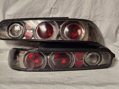 *USED* Acura Integra 2Dr 94-01 Aftermarket Tail Light Eagle Eyes Made In Taiwan
