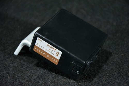 Toyota Corolla E12 (2.0d) Steuergerät Antenne 88650-02331 MB277300-1130