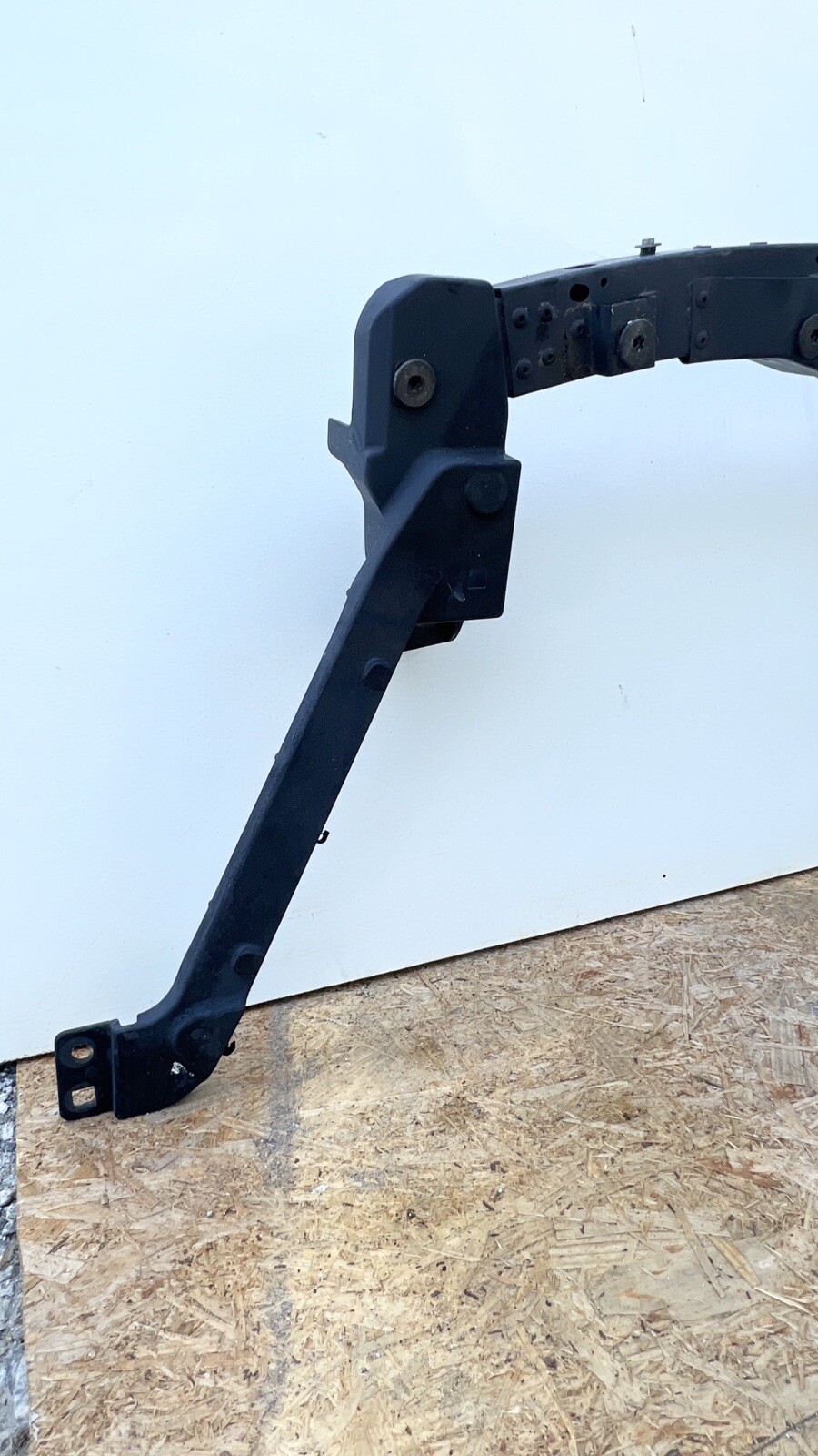 ⭐️2014-2017 Maserati Quattporte M156 Front Upper Radiator Support 673006046 OEM