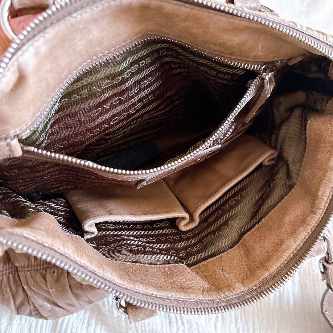 PRADA Brown Leather Shoulder Bag thumbnail 17