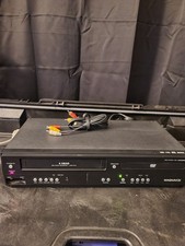 Magnavox DV220MW9 DVD Player VCR Recorder DVD/VCR COMBO. No Remote