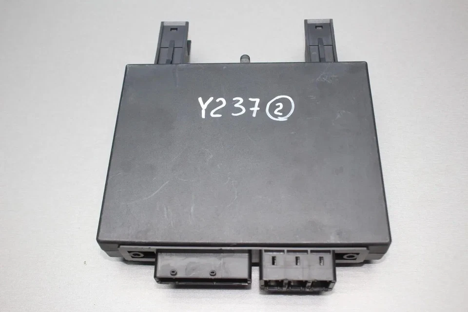 Centralina sedile anteriore sinistra Maybach 57 Mercedes W240 A2408202326 (2) - Immagine 3 di 4