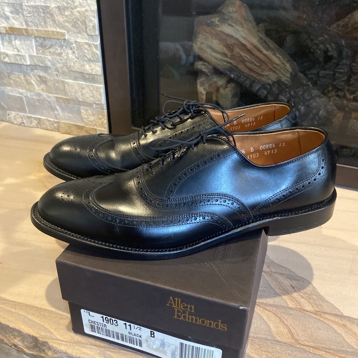 Allen Edmonds Chester Mens 11.5 Black Leather Wingtip Shoes 