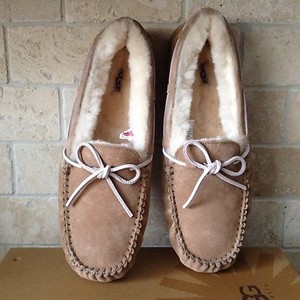 women's moccasins size 12