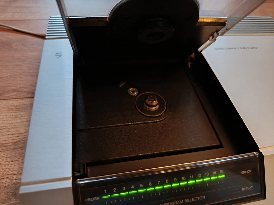 Philips CD Player CD-100, Revision Inkl. NOS + Metronom Umbau, Fernbedienbar!BDA - Bild 3 von 4