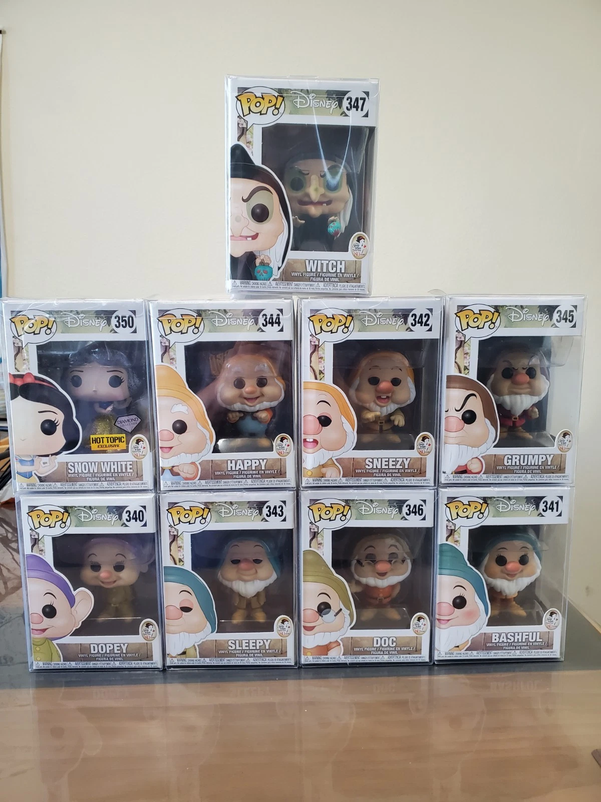 BRAND NEW SNOW WHITE & 7 DWARVES FUNKO 80 YEARS ANNIVERSARY SET W POP PROTECTOR
