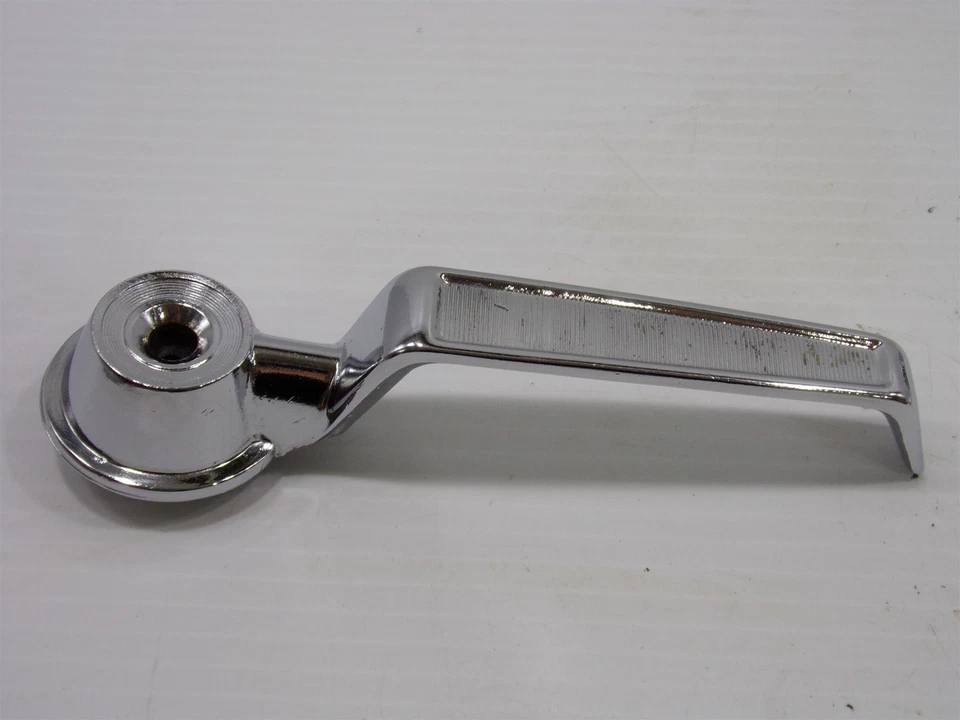 Manija de puerta Dodge Plymouth 1962 63 64 65 OEM 2299973 Satellite Belvedere Foto 2 de 3