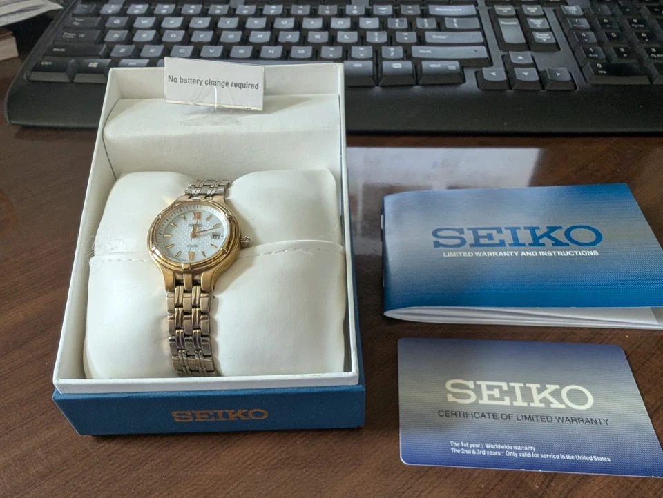 Seiko Ladies Gold Tone Solar Watch Stainless Steel Back V137-0BL0 Water Resist - Image 2 of 4