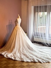 Prinzessin Brautkleid mit Trägerlos Spitze Schleppe Perlenstickerei – Gr. 32-36