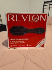 REVLON One-Step Volumizer Hair Dryer and Hot Air Brush New In Box (BRAND NEW)