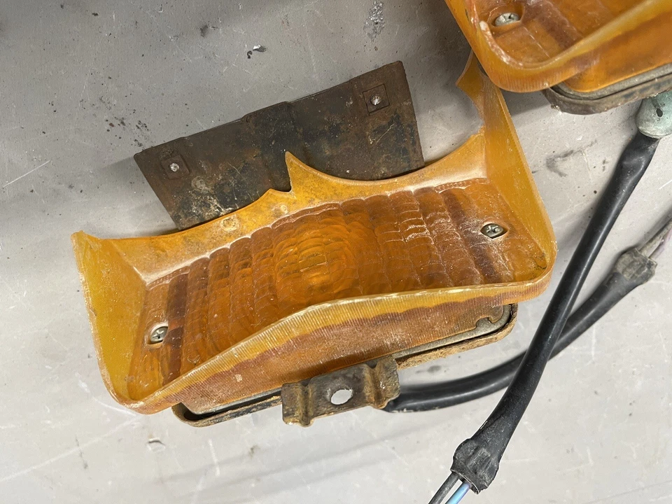 1970 Chevy Impala Belair Caprice Turn Signal Lamps Bumper Park Parking Lights OE - Image 4 of 4