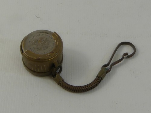 (RefJOH37) Antique coin holder sprung, Mascot ASB, brass outer