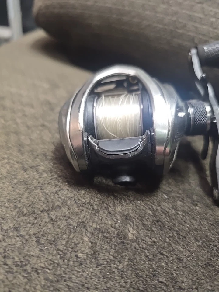  Lew’s Fishing Hyper Mag Speed Spool SLP Baitcaster Reel RIGHT 8.3:1 TLH1XH - Image 3 of 4