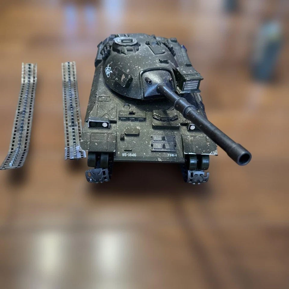 Serbatoio radiocomandato scala 1/16 nero - Immagine 2 di 4