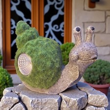 GloBrite Solar Snail Ornament | Flocked LED Garden Light | Waterproof Resin