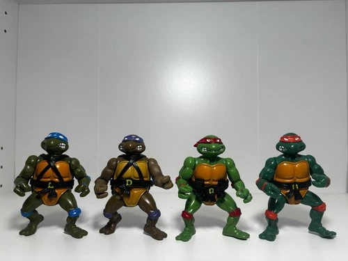 Vintage 1988 Teenage Mutant Ninja Turtles Original Action Figures Set of 4