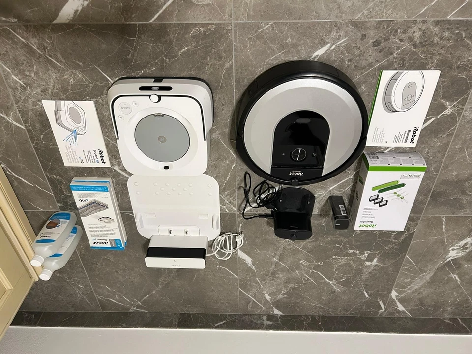 iRobot Roomba i7, foto 1 di 5