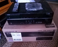 Yamaha RX-V371 Stereo 5.1 Channel HDMI AV Home Theater Receiver Bundle & Remote 