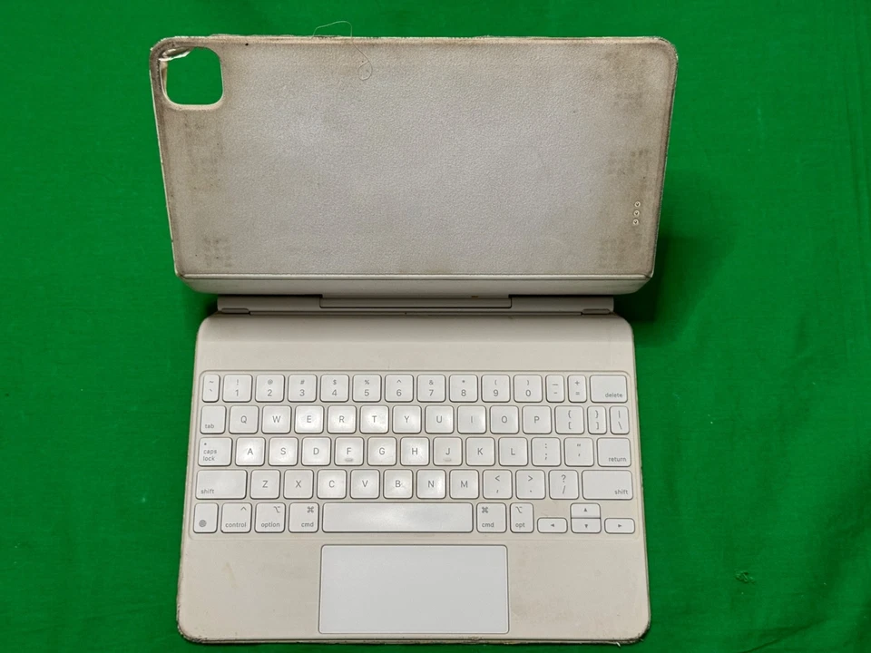 Apple Magic Keyboard 11 Zoll iPad Pro 1.2.3.4.gen / Air 4.5.6gen/Stark Gebraucht