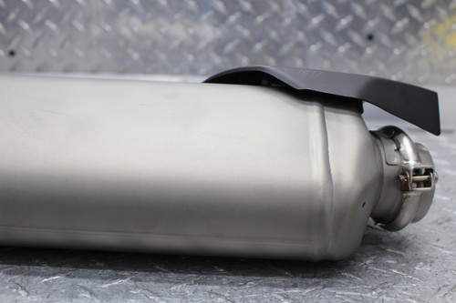 2018 YAMAHA YZFR1 YZF R1M EXHAUST PIPE MUFFLER SLIP ON (YAMAHA 2CR) - Picture 5 of 12