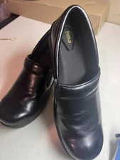 TREADSAFE SLIP RESISTANCE BLACK CLOG STYLE SHOES