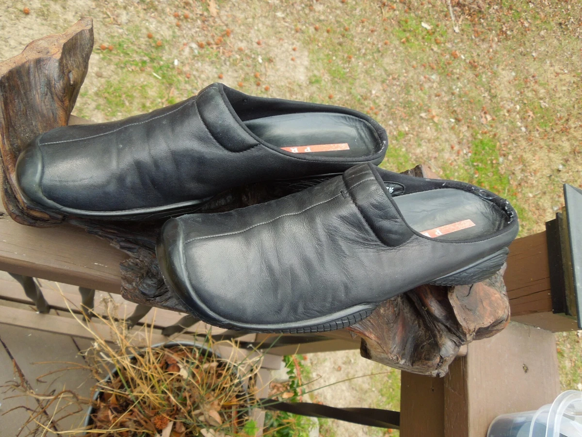 Prada top leather mules